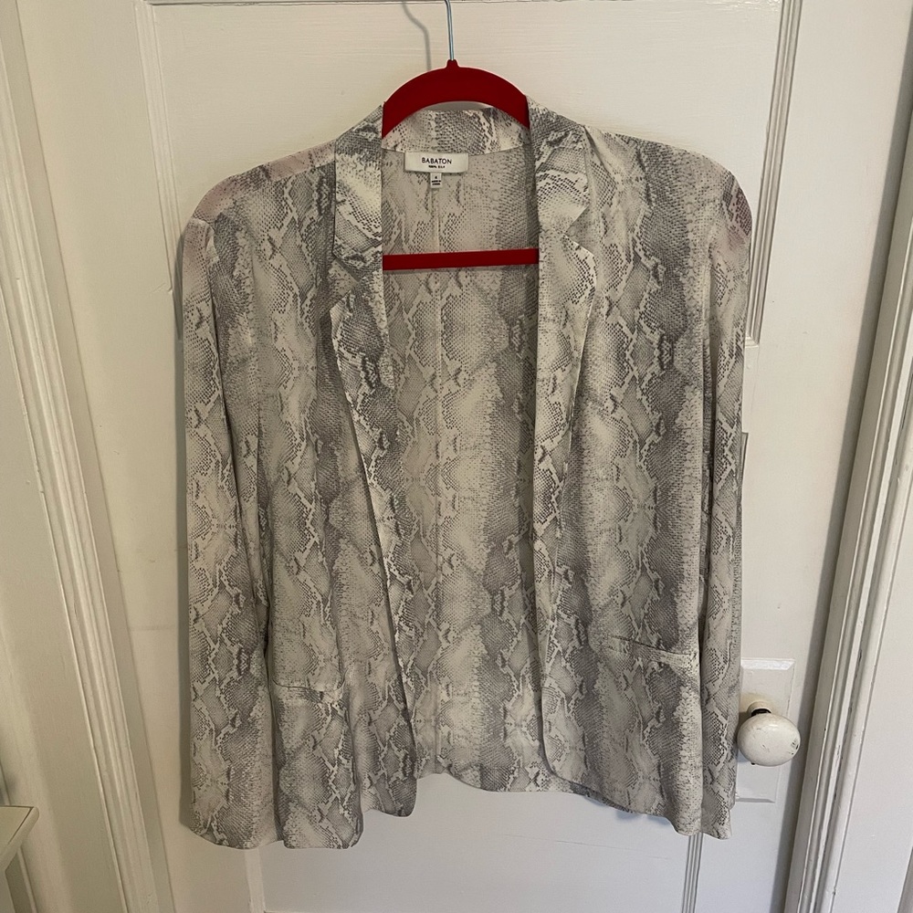 Silk Blazer perfect for layering!